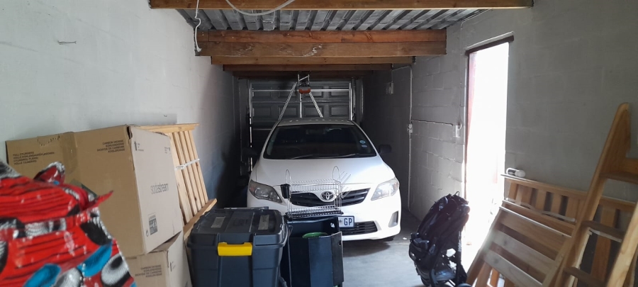 To Let 3 Bedroom Property for Rent in Edgemead Western Cape